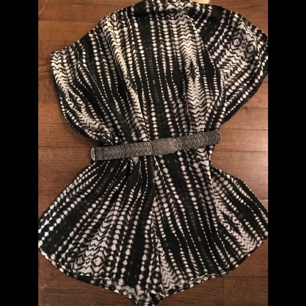 One shoulder romper - Picture 4 of 4